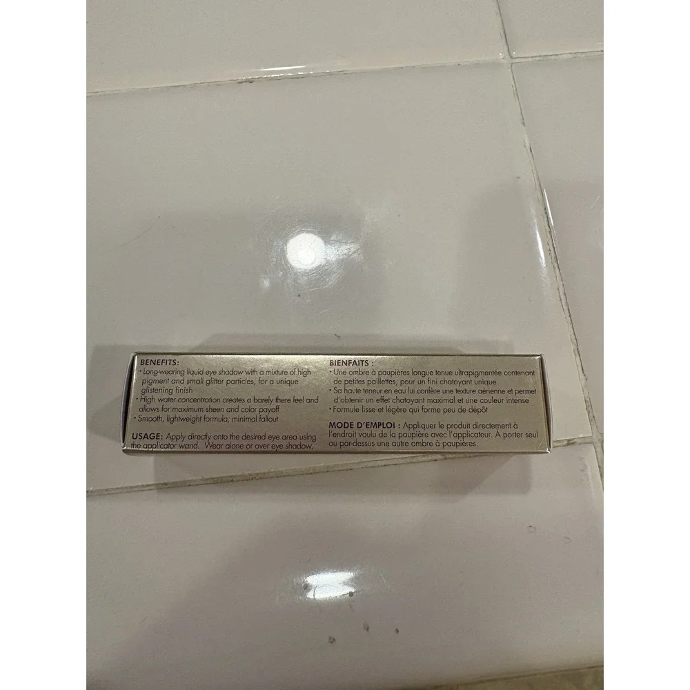 New In Box Stila Shimmer & Glow Liquid Eye Shadow - Stream - Retails $25